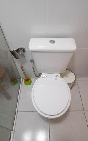 Casa à venda com 250m², 2 quartos e 3 vagas Casa à venda com 250m², 2 quartos e 3 vagasBanheiro