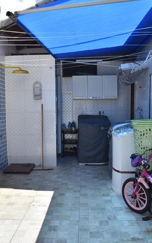 Casa de condomínio à venda com 160m², 4 quartos e 1 vagaÁrea de Serviço