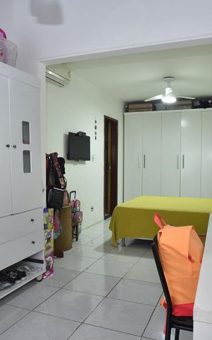 Casa de condomínio à venda com 160m², 4 quartos e 1 vagaQuarto 2