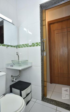 Casa de condomínio à venda com 160m², 4 quartos e 1 vagaBanheiro Social