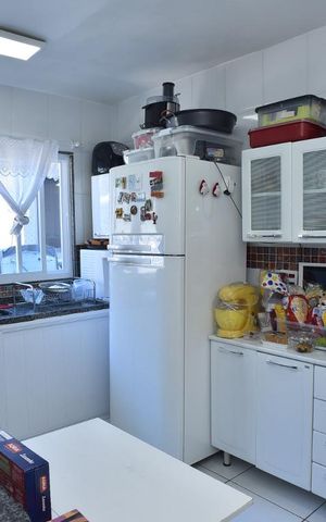 Casa de condomínio à venda com 160m², 4 quartos e 1 vagaCozinha
