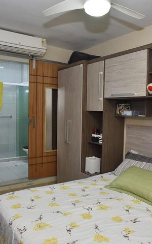Casa de condomínio à venda com 160m², 4 quartos e 1 vagaSuíte