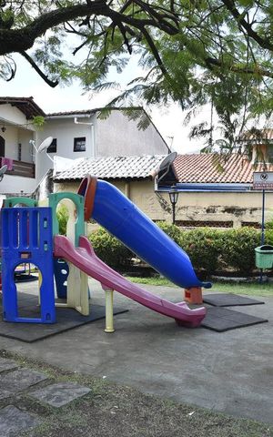 Casa de condomínio à venda com 160m², 4 quartos e 1 vagaÁrea Comum - Playground