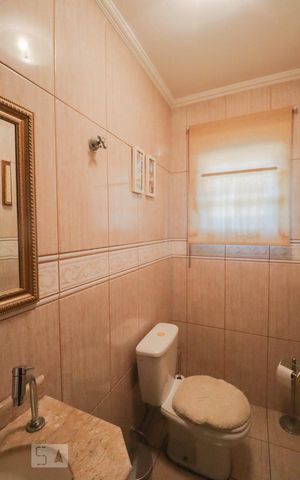 Casa à venda com 210m², 5 quartos e 2 vagasLavabo