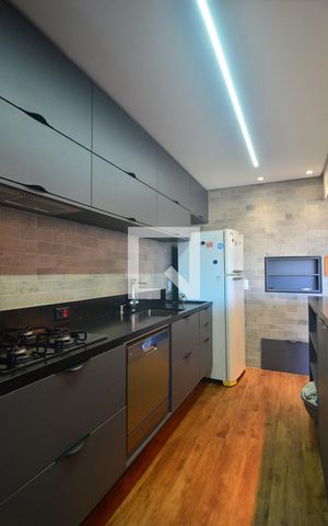 Apartamento à venda com 80m², 2 quartos e 2 vagasCozinha