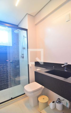 Apartamento à venda com 80m², 2 quartos e 2 vagasBanheiro Suíte