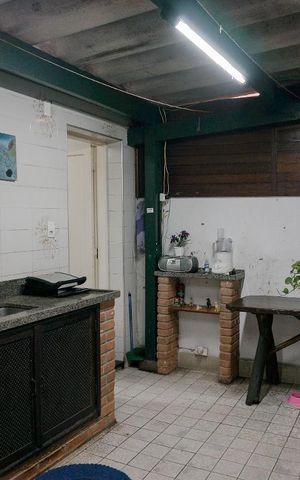 Casa à venda com 90m², 3 quartos e 1 vaga Casa à venda com 90m², 3 quartos e 1 vagaÁrea de Serviço