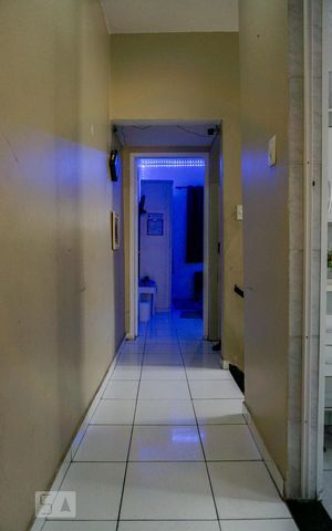 Casa à venda com 90m², 3 quartos e 1 vaga Casa à venda com 90m², 3 quartos e 1 vagaCorredor