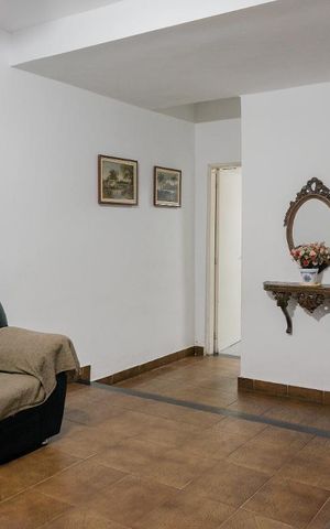 Casa à venda com 90m², 3 quartos e 1 vaga Casa à venda com 90m², 3 quartos e 1 vagaSala