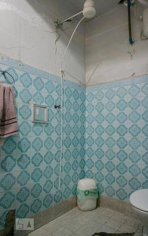 Casa à venda com 90m², 3 quartos e 1 vaga Casa à venda com 90m², 3 quartos e 1 vagaBanheiro de Serviço