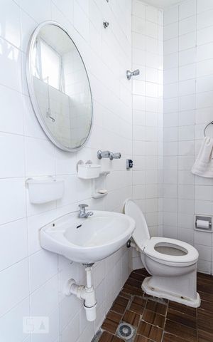 Apartamento à venda com 159m², 2 quartos e 1 vagaBanheiro de serviço