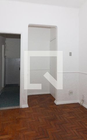 Apartamento para alugar com 40m², 1 quarto e sem vaga Apartamento para alugar com 40m², 1 quarto e sem vagaSala