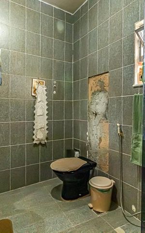 Apartamento à venda com 173m², 3 quartos e 3 vagas Apartamento à venda com 173m², 3 quartos e 3 vagasBanheiro da Suíte