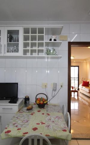 Apartamento à venda com 120m², 3 quartos e 3 vagasCozinha
