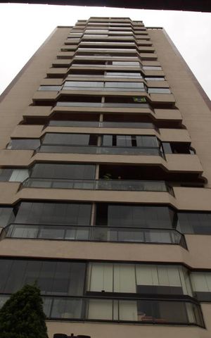 Apartamento à venda com 120m², 3 quartos e 3 vagasFachada