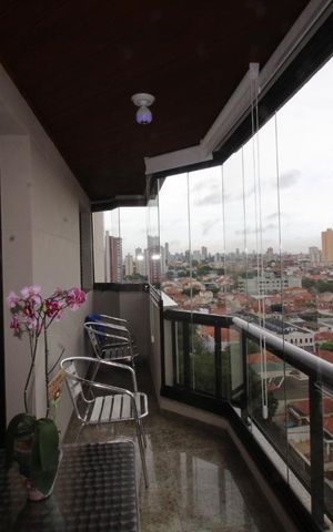 Apartamento à venda com 120m², 3 quartos e 3 vagasVaranda
