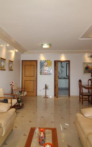 Apartamento à venda com 120m², 3 quartos e 3 vagasSala