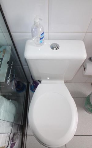 Apartamento à venda com 120m², 3 quartos e 3 vagasBanheiro 3 serviço