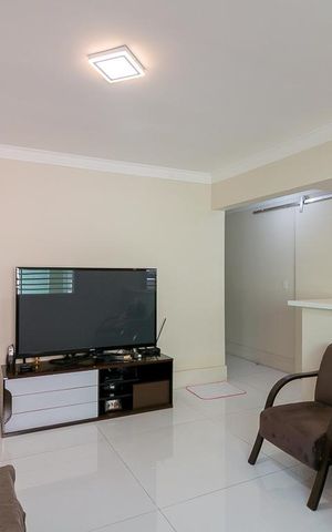 Casa para alugar com 198m², 3 quartos e 2 vagasSala