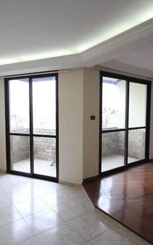 Apartamento à venda com 150m², 3 quartos e 2 vagasSala