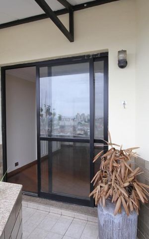 Apartamento à venda com 150m², 3 quartos e 2 vagasVaranda