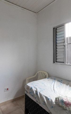 Casa à venda com 140m², 3 quartos e 6 vagasQuarto 2