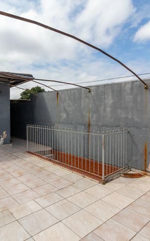 Casa à venda com 140m², 3 quartos e 6 vagasVaranda