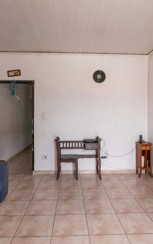 Casa à venda com 140m², 3 quartos e 6 vagasSala