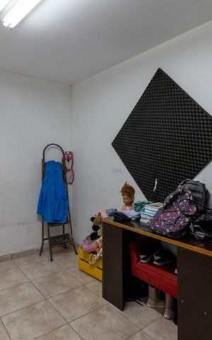 Casa à venda com 140m², 3 quartos e 6 vagasQuarto 1