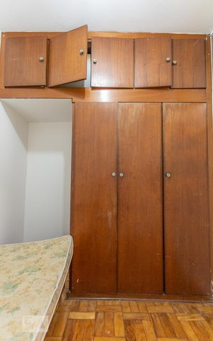 Apartamento à venda com 132m², 3 quartos e 1 vagaQuarto Serviço