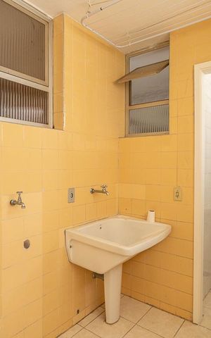 Apartamento à venda com 132m², 3 quartos e 1 vagaÁrea de Serviço