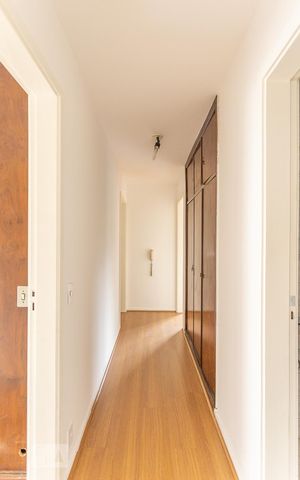 Apartamento à venda com 132m², 3 quartos e 1 vagaCorredor