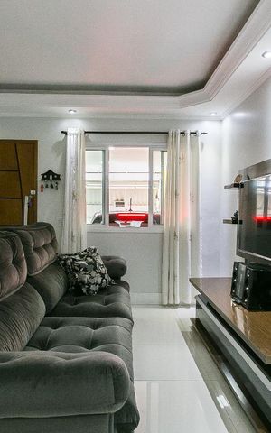 Casa à venda com 160m², 3 quartos e 2 vagasSala