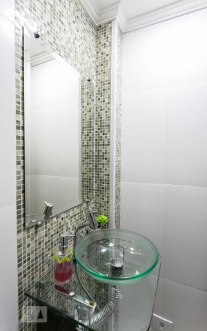 Casa à venda com 160m², 3 quartos e 2 vagasLavabo