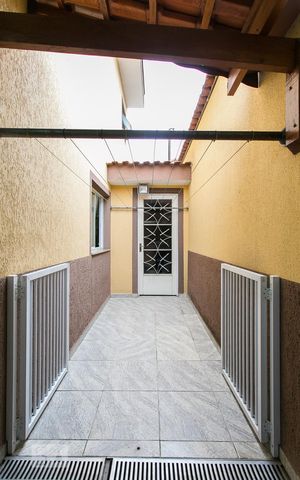 Casa à venda com 160m², 3 quartos e 2 vagasQuintal