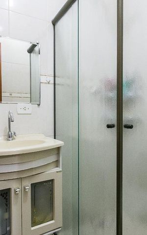 Casa à venda com 160m², 3 quartos e 2 vagasBanheiro Social