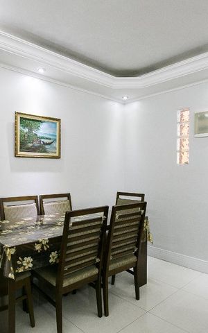 Casa à venda com 160m², 3 quartos e 2 vagasSala