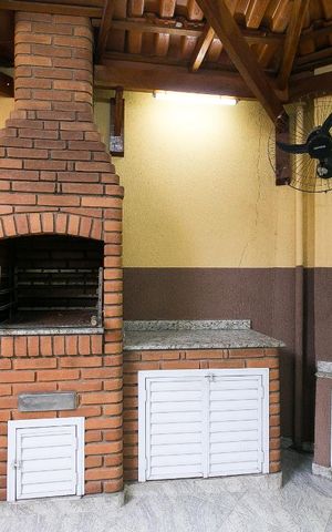 Casa à venda com 160m², 3 quartos e 2 vagasChurrasqueira