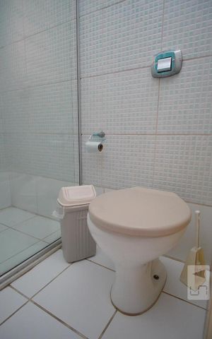 Casa à venda com 370m², 3 quartos e 6 vagasBanheiro