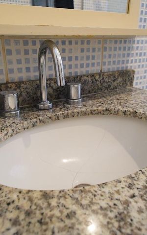 Casa à venda com 370m², 3 quartos e 6 vagasBanheiro