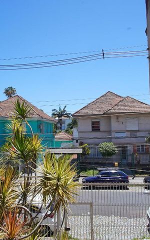 Casa à venda com 370m², 3 quartos e 6 vagasQuarto 4 - Vista
