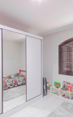 Casa à venda com 164m², 3 quartos e 2 vagas Casa à venda com 164m², 3 quartos e 2 vagasQuarto 2