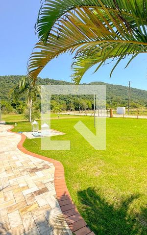 Apartamento para alugar com 100m², 2 quartos e 1 vagaÁrea comum