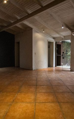Casa à venda com 435m², 3 quartos e 6 vagas Casa à venda com 435m², 3 quartos e 6 vagasÁrea comum
