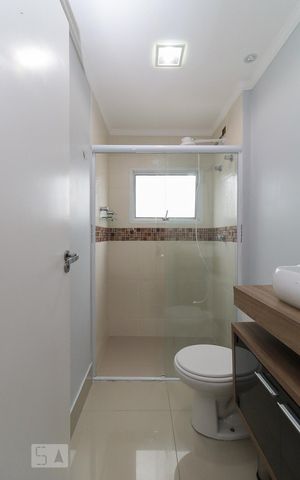 Apartamento à venda com 55m², 2 quartos e 1 vaga Apartamento à venda com 55m², 2 quartos e 1 vagaBanheiro