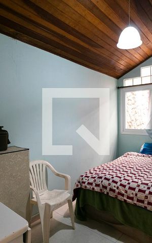 Casa à venda com 213m², 3 quartos e 2 vagas Casa à venda com 213m², 3 quartos e 2 vagasSuíte 2