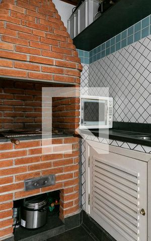 Casa à venda com 213m², 3 quartos e 2 vagas Casa à venda com 213m², 3 quartos e 2 vagasÁrea de Serviço / Churrasqueira