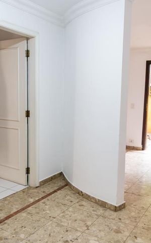 Casa à venda com 304m², 6 quartos e 4 vagas Casa à venda com 304m², 6 quartos e 4 vagasAcesso Parte de Cima