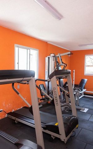 Apartamento à venda com 47m², 2 quartos e 1 vaga Apartamento à venda com 47m², 2 quartos e 1 vagaÁrea comum - Academia