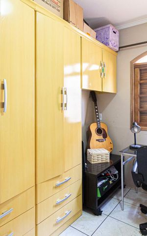 Casa à venda com 125m², 3 quartos e 3 vagas Casa à venda com 125m², 3 quartos e 3 vagasQuarto 3